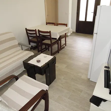 아파트 Simicev 자다르